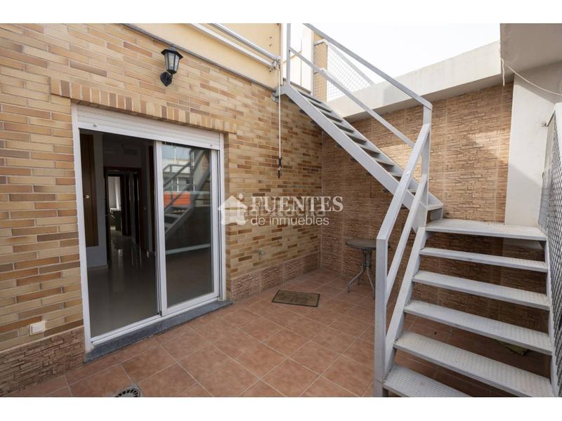 Foto 426f0b98-4266-4093-9ffd-a0694e3b78ee. Casa adosada venta de casa adosada alacant en Garbinet - Parque de las Avenidas Alicante