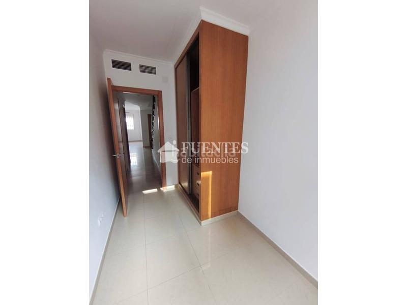 Foto 773bc81e-2231-4cbb-beb0-2b0fbf1441e7. Casa adosada venta de casa adosada alacant en Garbinet - Parque de las Avenidas Alicante