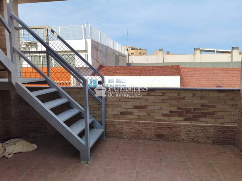 Foto edb7a172-7928-4016-8e48-9db0bd113e2e. Casa adosada venta de casa adosada alacant en Garbinet - Parque de las Avenidas Alicante