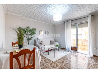 Pis  Antares. Piso en buen estado con ascensor en la florida. alicante