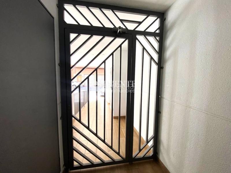 Foto 81053aa0-c6d8-429b-be28-0284b907086a. Appartamento con piscina in Carolinas Bajas Alicante