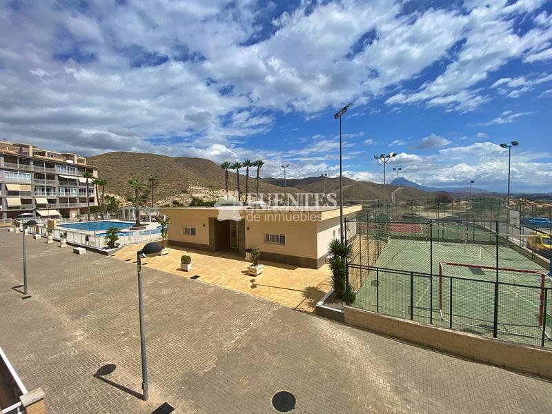 Foto 96db1b65-3ffe-4830-8337-95381272fbf7. Pis amb calefacció aparcament piscina a Pueblo Acantilado-Lanuza Campello (el)