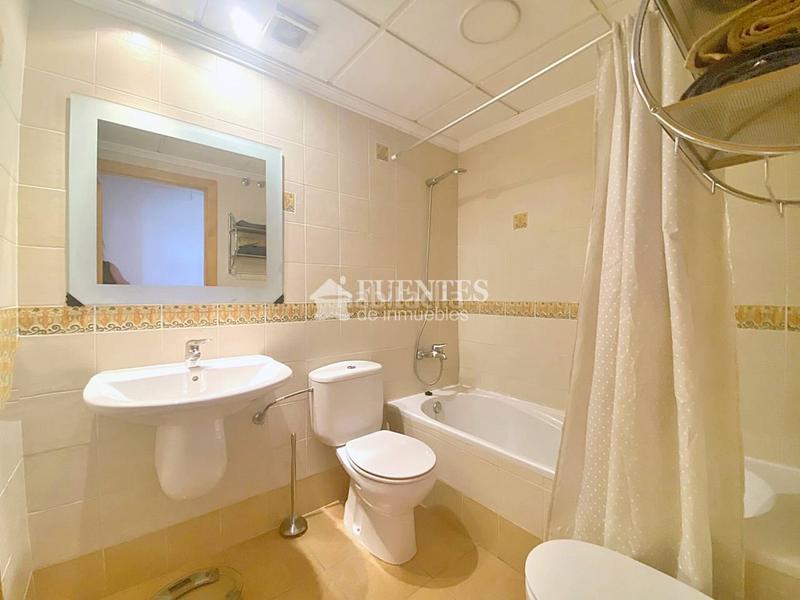 Foto f4fc364b-a1e5-46e6-a54b-40d48f147c9b. Pis amb calefacció aparcament piscina a Pueblo Acantilado-Lanuza Campello (el)