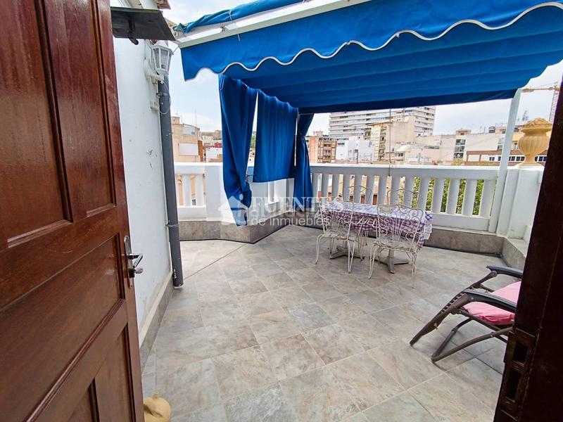 Foto c8662b52-2e76-4167-91a2-2873ecb2c521. Dachwohnung in Mercado Alicante
