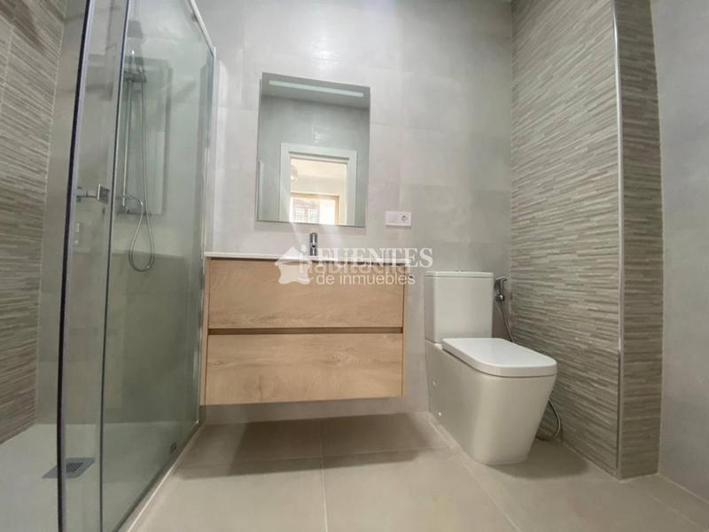 Foto 001100d9-7ed9-4d68-8bc4-165a7214b287. Piso junto a la rambla en Barrio del Centro Alicante