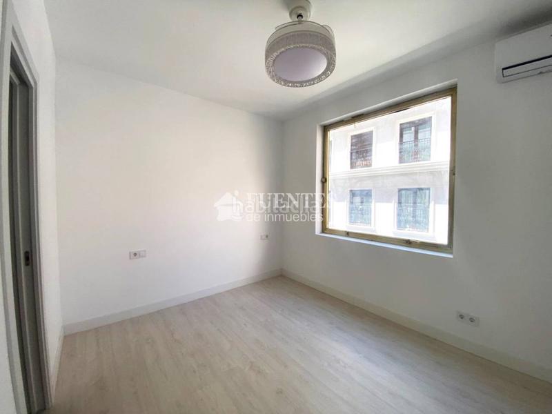 Foto 303f4ce7-7df9-406f-a5ab-5c45eeedc932. Piso junto a la rambla en Barrio del Centro Alicante