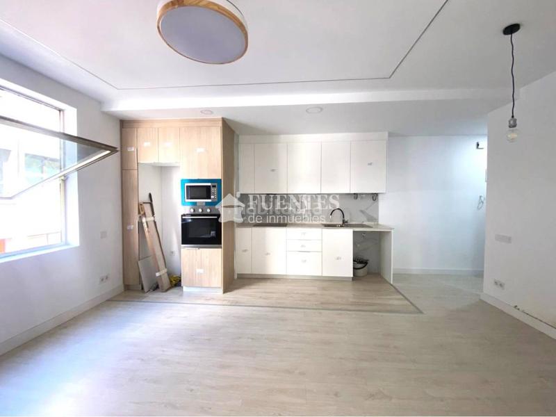 Foto ac199725-bcea-484c-afb5-3a7b8e0f9996. Piso junto a la rambla en Barrio del Centro Alicante