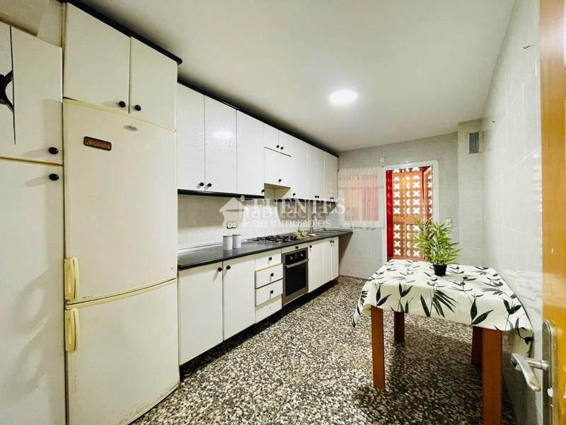Foto 1a6430eb-3e76-484b-a252-05e68e092581. Appartamento con parcheggio in Norte Sant Vicent del Raspeig