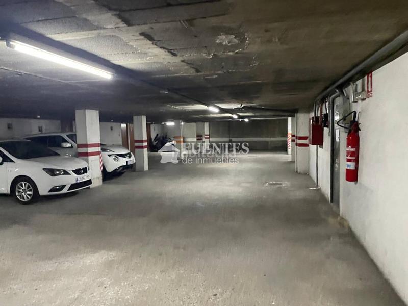 Foto 356d6967-1c79-4407-8855-b0ec29ce8aad. Parking voiture dans Norte Sant Vicent del Raspeig