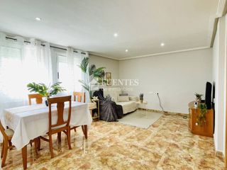 Pis  Calle colonia santa isabel. Soleado piso en colonia santa isabel. frente outlet de  san vice