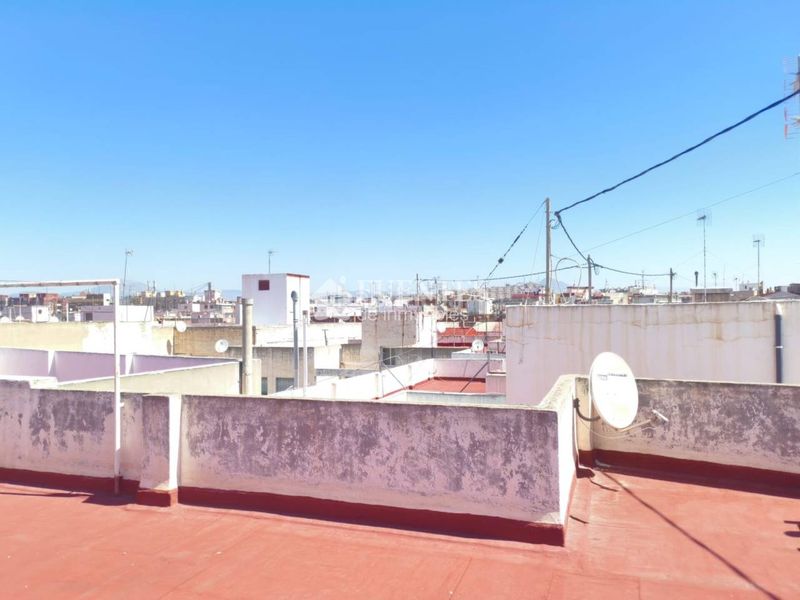Foto 3b505d70-95fb-486f-92ad-3e5df75e47ae. Apartament a Carolinas Altas Alicante