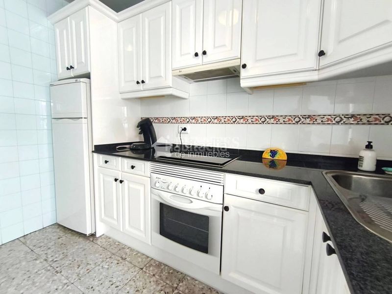 Foto 50f98d18-ea1e-415d-8d77-943d777a2e3d. Apartament a Carolinas Altas Alicante