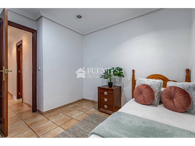 Foto bf6d4fef-0220-47dc-beea-83527aced382. Pis a Altozano - Conde Lumiares Alicante