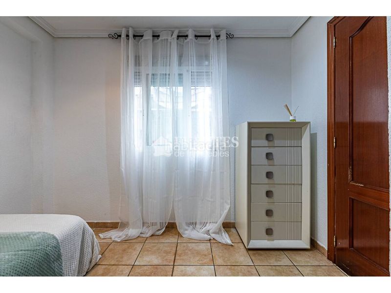 Foto c5d0042b-a420-41aa-8b14-6c484fe6e0a8. Pis a Altozano - Conde Lumiares Alicante