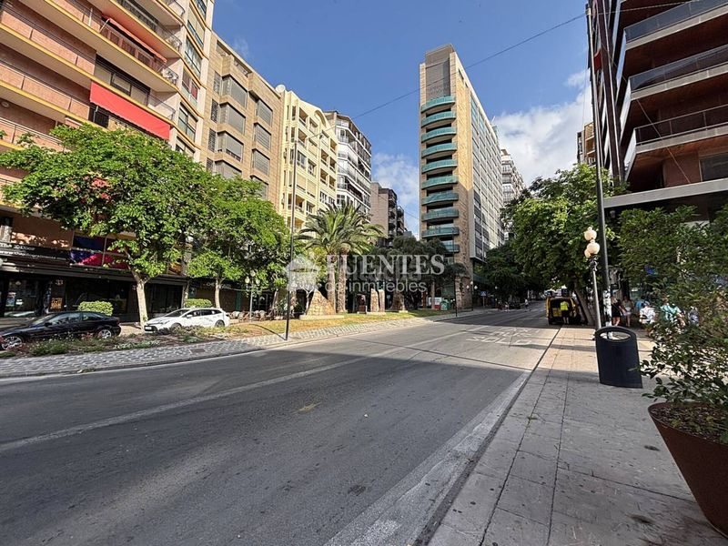 Foto 0b11f3d9-5114-4dd1-88b9-3f4379ee566c. Pis a Casco Antiguo - Sta. Cruz - Ayuntamiento Alicante