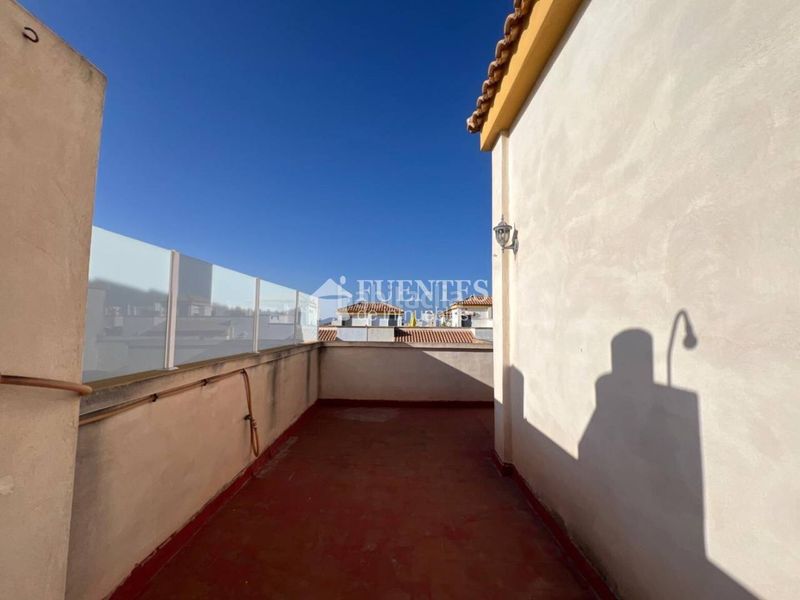 Foto 54158d25-3dda-4e26-801d-f853be35e340. Casa amb piscina a Monte y Mar Santa Pola