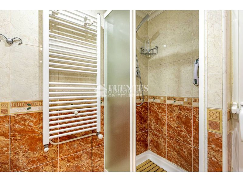 Foto fb884327-622b-4fc8-884f-ecf4fa12c35d. Pis amb calefacció aparcament piscina a Benisaudet Alicante