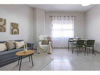 Appartement à Campello Pueblo. Venta de piso exterior y adaptado en el campello pueblo