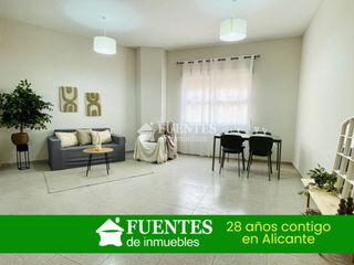 Flat  Calle doctor brotons poveda. Venta de piso exterior y adaptado en el campello pueblo