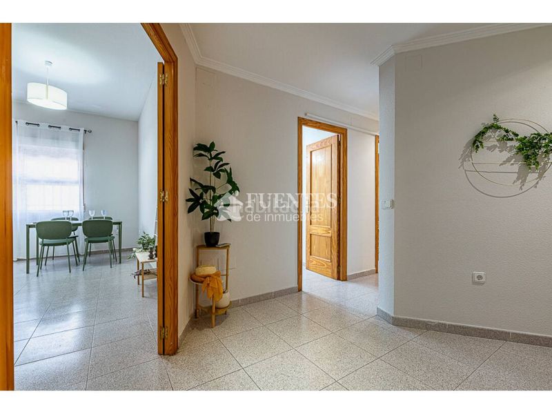 Foto d149606e-e0ff-4861-a034-af4037f0f005. Pis a Campello Pueblo Campello (el)