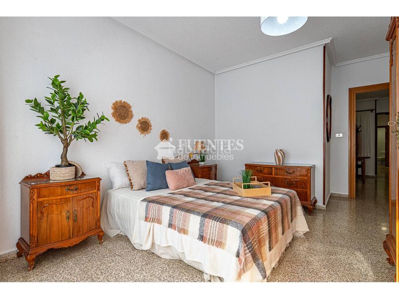 Foto e4c01d84-a6f0-41e5-be3b-5eba911674c3. Pis a Campoamor Alicante