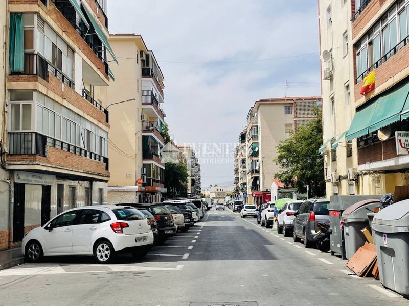 Foto bd0d360f-9aee-45a9-a7dd-b2942546ddbd. Pis a Virgen del Remedio - Parque Lo Morant Alicante