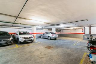 Aparcament cotxe a Carrer de la lluna 11. Se venden plazas de parking - individuales o en lote….!!!!!