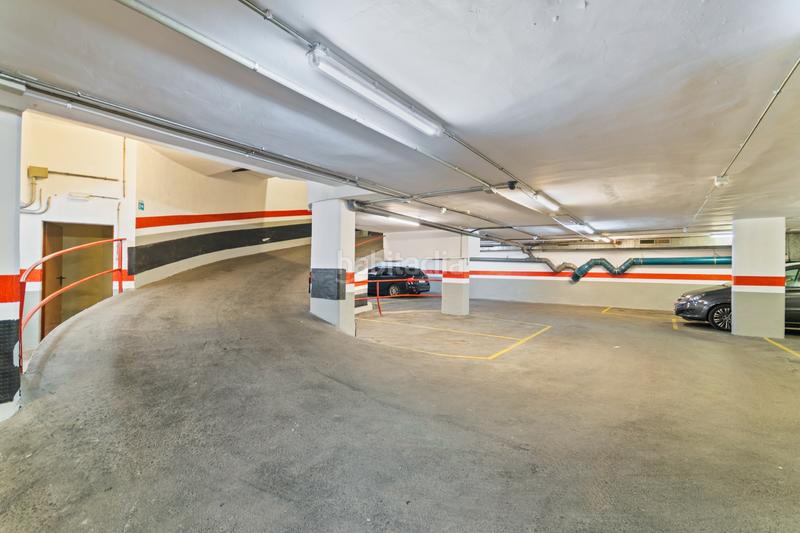 Foto 19caeaf1-b3a5-40ce-9fbd-38752ba1c97e. Aparcament cotxe a carrer de la lluna 11 a Raval Barcelona