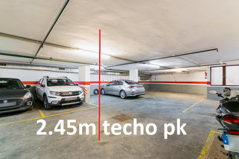 Foto 24391dbe-8504-463e-8b1c-0b1d81616493. Aparcament cotxe a carrer de la lluna 11 a Raval Barcelona