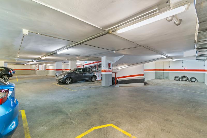 Foto 6fa9d682-06fd-46f0-a065-d4ec69fb7a77. Aparcament cotxe a carrer de la lluna 11 a Raval Barcelona