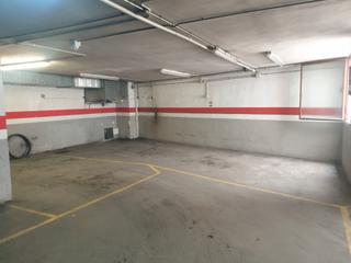 Posto auto in Carrer de la Lluna 11