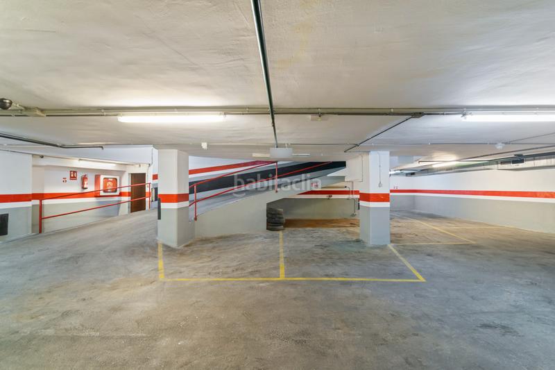 Foto d27251dd-cd67-4ded-bed0-bf6f59e603c7. Aparcament cotxe a carrer de la lluna 11 a Raval Barcelona