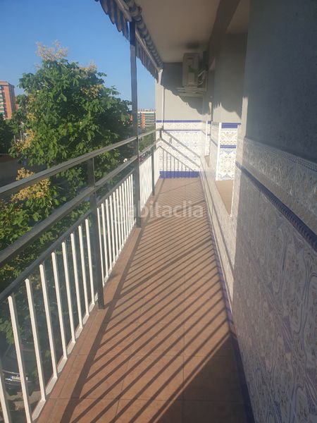 Foto 4efc38f7-a262-479e-9055-0e4184d7bdda. Pis a carrer general moragues 34 a La Salut Badalona