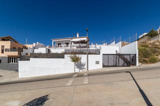 Casa a Altos de la Zubia. Casa una sola planta en altos de la zubia