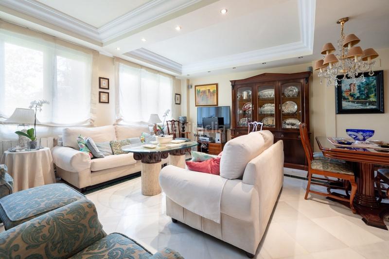 Foto a14527e5-bb07-4405-8f9f-e4b19664f8a3. Casa fantastica casa en plaza de los lobos en Camino de Ronda Granada