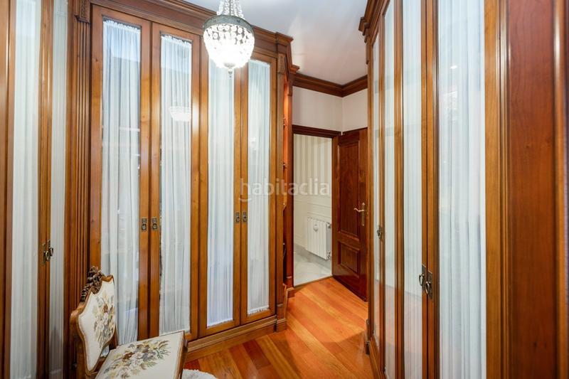 Foto d22bfdd7-ee97-40c2-87c5-94208754c8b4. Casa fantastica casa en plaza de los lobos en Camino de Ronda Granada