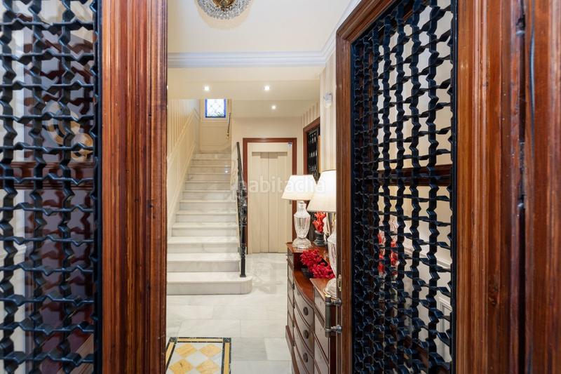 Foto d4dab230-9d11-4b65-9c3c-b4b6352b2260. Casa fantastica casa en plaza de los lobos en Camino de Ronda Granada