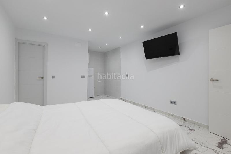 Foto 92cf9489-7541-4029-9d4f-68f3e60bb1d9. Local comercial a Puerto Deportivo Fuengirola