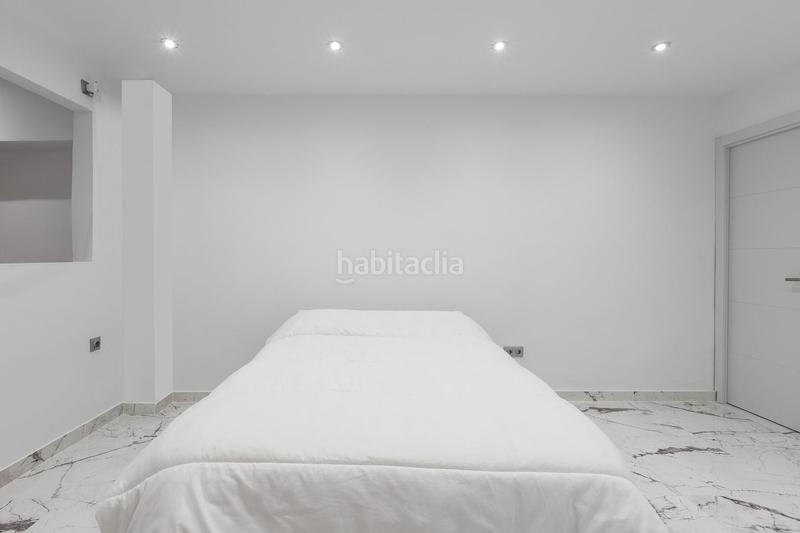 Foto bb0a72ae-64a8-4711-923f-28a0e8060cd2. Local comercial a Puerto Deportivo Fuengirola