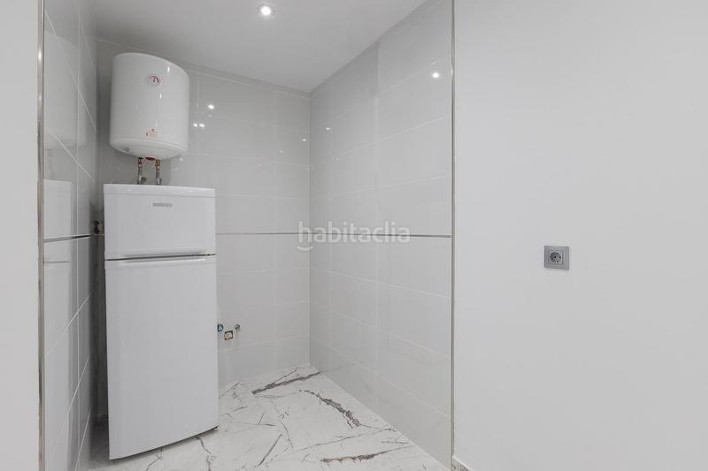 Foto d683cf8b-81d6-44a4-a4c1-9de4000c8014. Local comercial a Puerto Deportivo Fuengirola