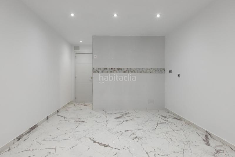 Foto ec6526e0-fa2b-43bf-a272-d61039f7467c. Local comercial a Puerto Deportivo Fuengirola