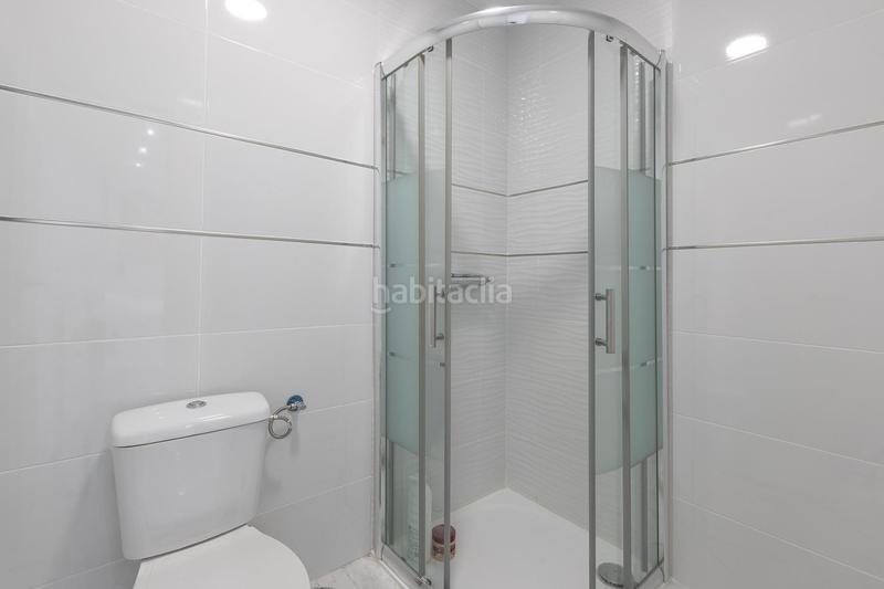 Foto face8e1f-dad6-4b0f-ac3b-e4bbf1718782. Local comercial a Puerto Deportivo Fuengirola