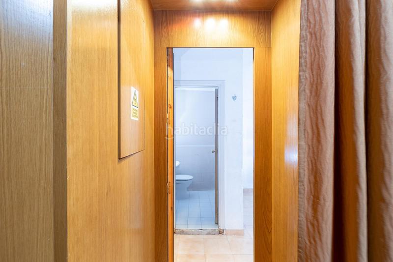 Foto b9c59c00-a11d-49ce-8320-f4bc037cc529. Local commercial dans Centro - Sagrario Granada