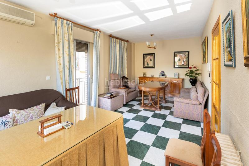 Foto c09c8ea6-fe5d-4055-ad25-abf30bf7b9bb. Piso casa en Maracena