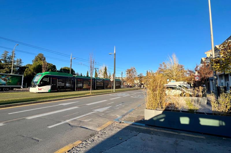 Foto 8887711f-9278-4bed-8633-ee98e875d784. Geschäftsraum in Barrio de Zaidín Granada