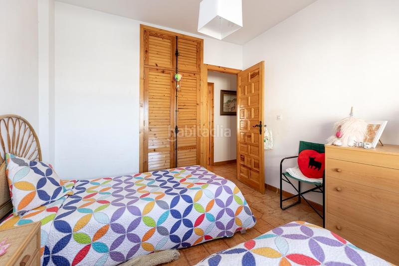 Foto 8005fdaf-f882-418a-a5c8-e321b09a17d1. Casa preciosa e intima casa en huetor vega a 3 minutos de granada en Huétor Vega