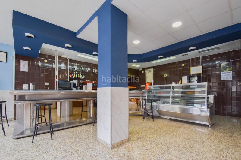 Foto 33e11956-89be-417a-a205-49feed43ffdb. Local comercial a plaza de poeta garcilaso de la vega 6 a Granada