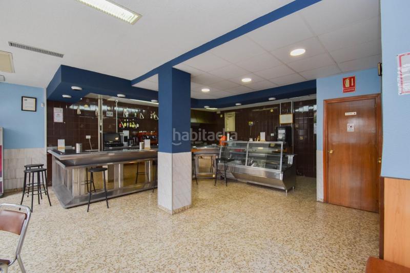 Foto 49915c3b-282d-4693-8695-717bb6f91c5d. Local comercial a plaza de poeta garcilaso de la vega 6 a Granada