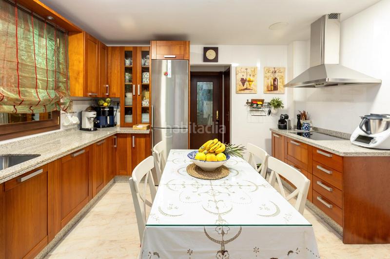 Foto f2eb09aa-3d09-4305-a60a-feb4801ab7f5. Chalet casa de ensueño a un paso del centro de granada! en Ogíjares