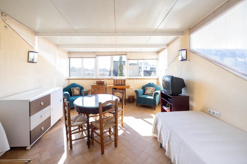 Foto d0a6c972-5db1-4142-b972-2d01497a3606. Casa adosada espectacular casa ubicada en el exclusivo barrio de albayda, diseñada con una distribución funcional en Granada